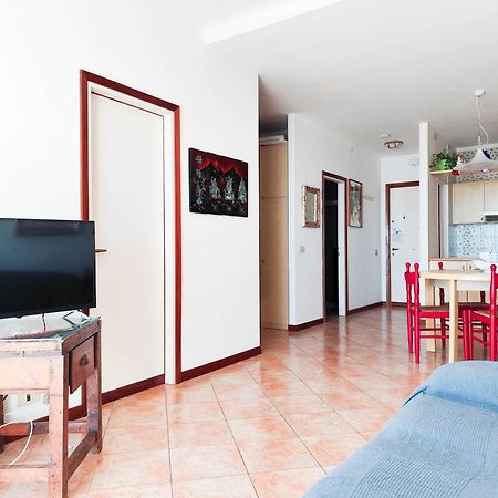 Апартаменты Puerto Del Sol Fronte Mare Лидо-ди-Езоло Экстерьер фото