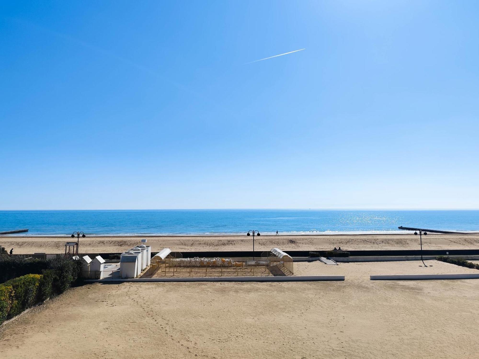 Апартаменты Puerto Del Sol Fronte Mare Лидо-ди-Езоло Экстерьер фото
